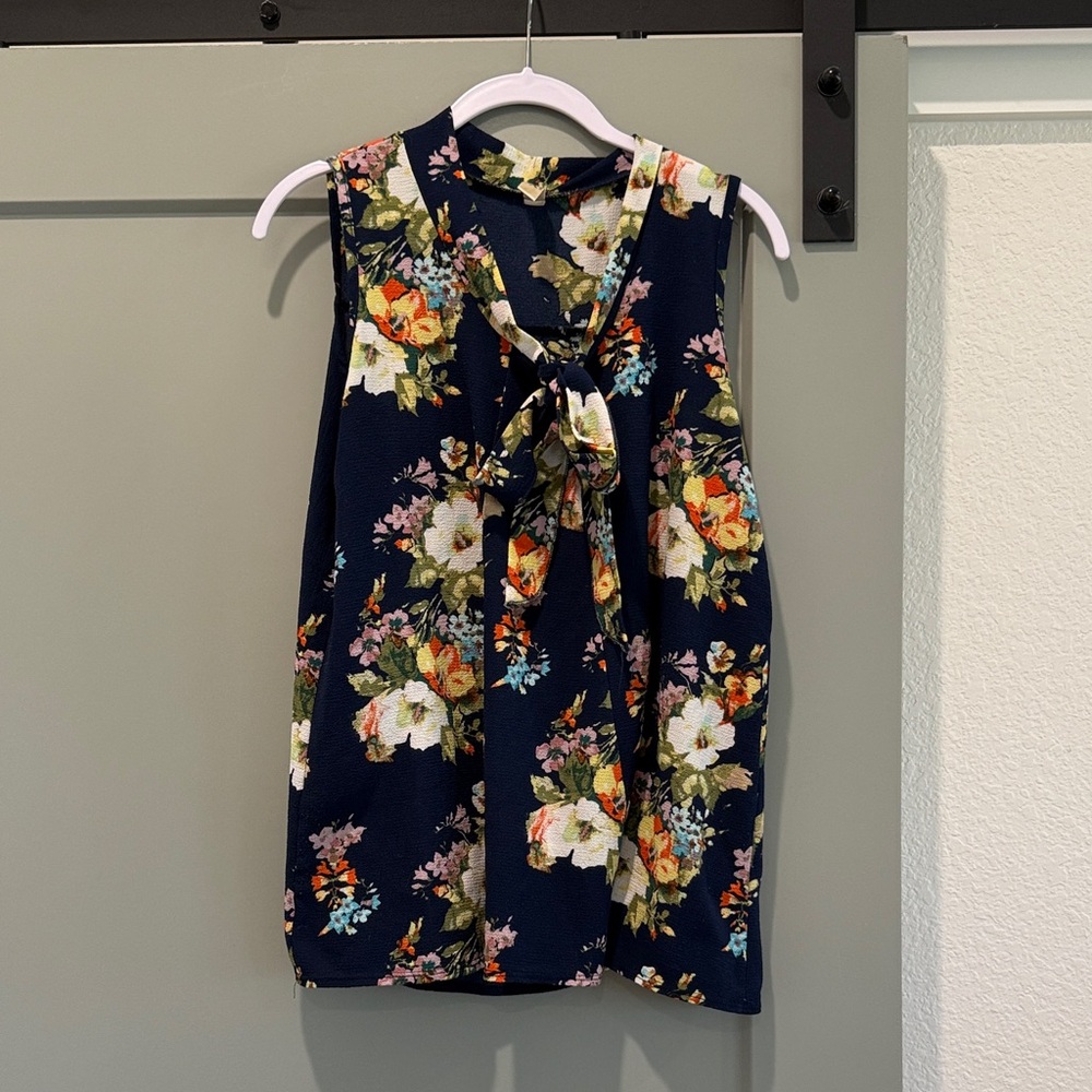Floral Sleeveless Top - Navy